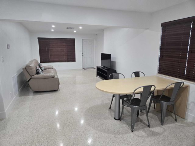 1140 SW 32ND Street, Fort Lauderdale, FL 33315