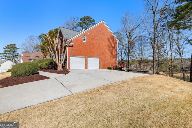 225 Hidden Lake Drive, Fayetteville, GA 30215