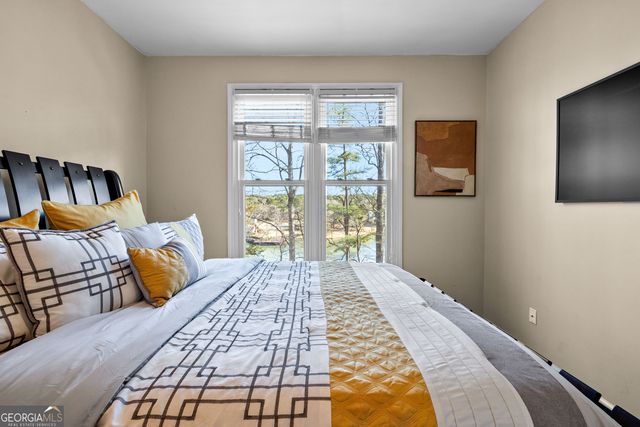 225 Hidden Lake Drive, Fayetteville, GA 30215