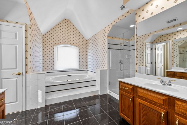 225 Hidden Lake Drive, Fayetteville, GA 30215