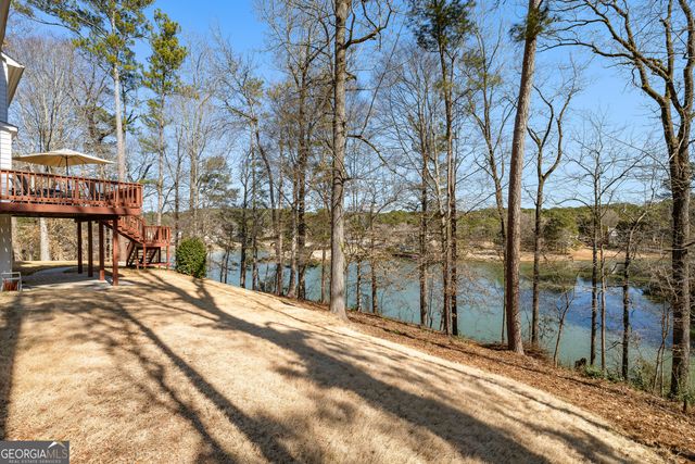 225 Hidden Lake Drive, Fayetteville, GA 30215