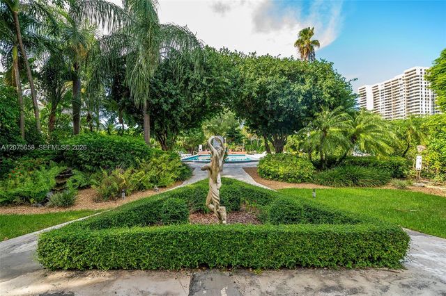 255 W 24th Street 208, Miami Beach, FL 33140