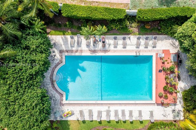 255 W 24th Street 208, Miami Beach, FL 33140