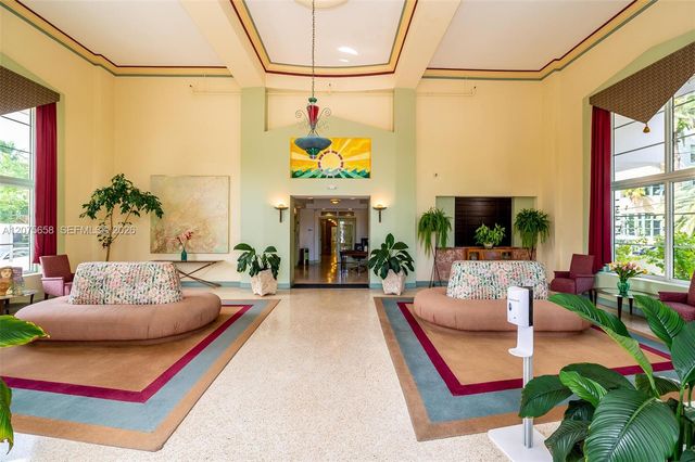 255 W 24th Street 208, Miami Beach, FL 33140