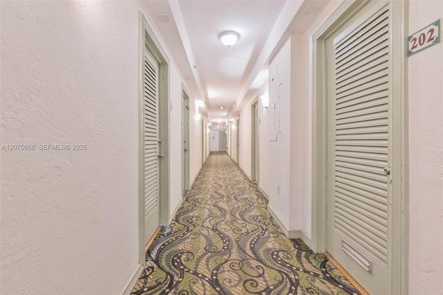 255 W 24th Street 208, Miami Beach, FL 33140