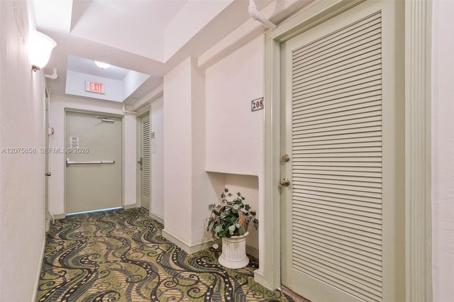 255 W 24th Street 208, Miami Beach, FL 33140