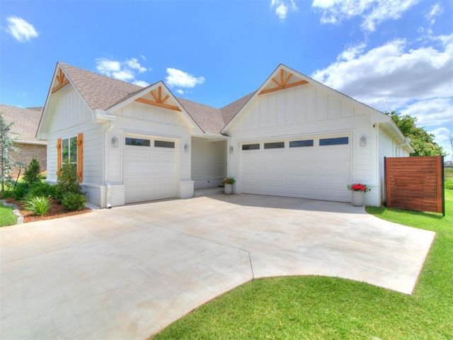 9052 NW 144th Street, Yukon, OK 73099