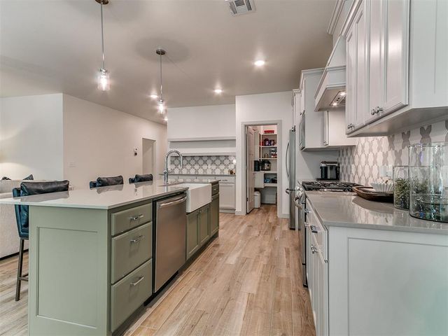 9052 NW 144th Street, Yukon, OK 73099