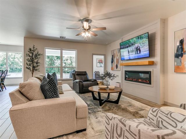 9052 NW 144th Street, Yukon, OK 73099