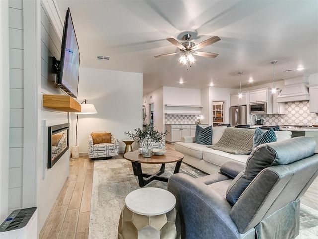 9052 NW 144th Street, Yukon, OK 73099