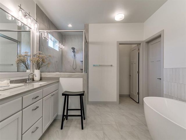 9052 NW 144th Street, Yukon, OK 73099