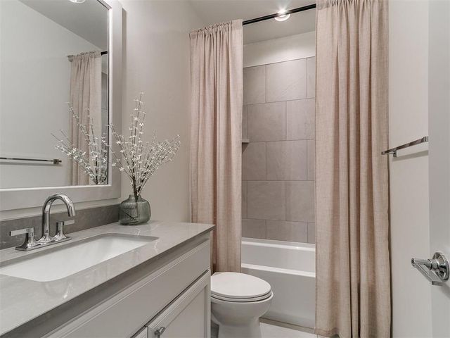 9052 NW 144th Street, Yukon, OK 73099