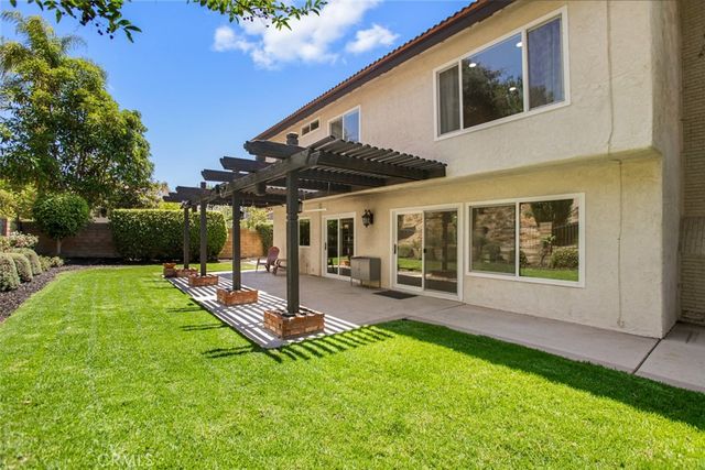 1566 Autumn Hill, Diamond Bar, CA 91765