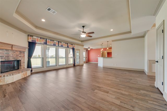 2921 W Alamosa Drive, Terrell, TX 75160