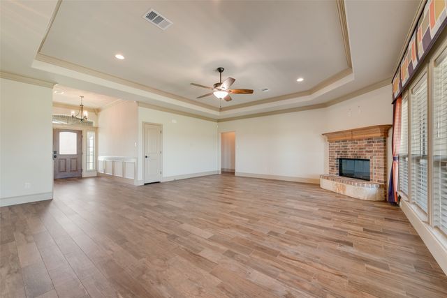 2921 W Alamosa Drive, Terrell, TX 75160