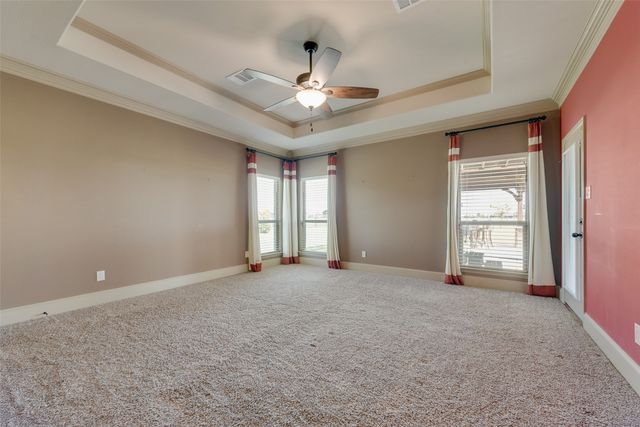 2921 W Alamosa Drive, Terrell, TX 75160
