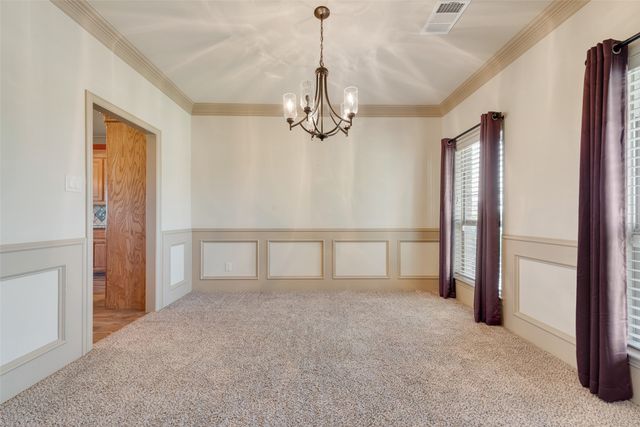 2921 W Alamosa Drive, Terrell, TX 75160