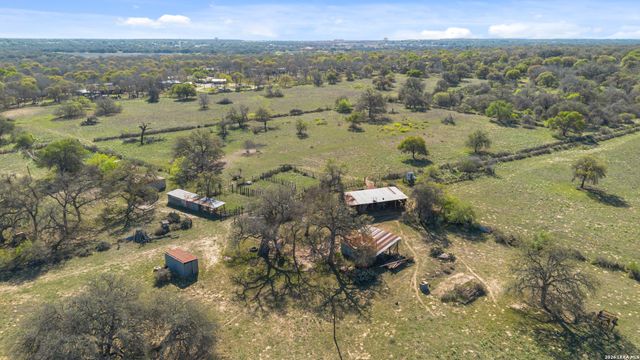 22100 -2 Senior, Von Ormy, TX 78073