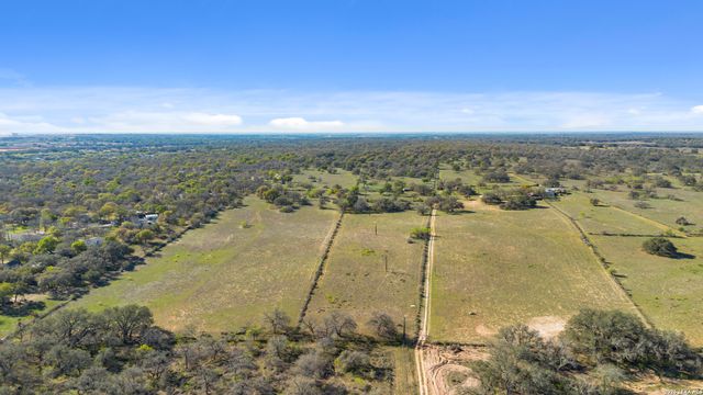 22100 -2 Senior, Von Ormy, TX 78073