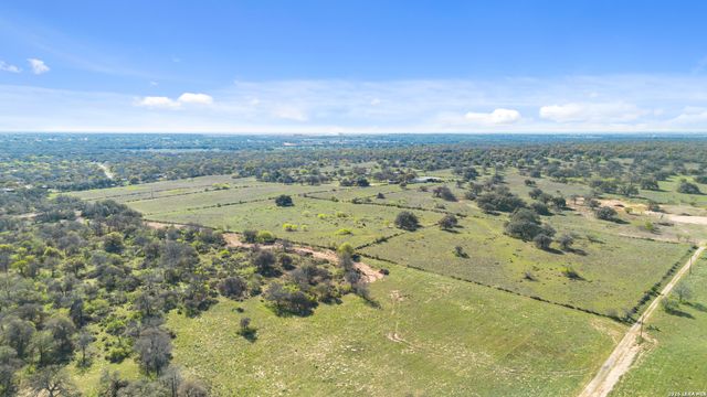 22100 -2 Senior, Von Ormy, TX 78073