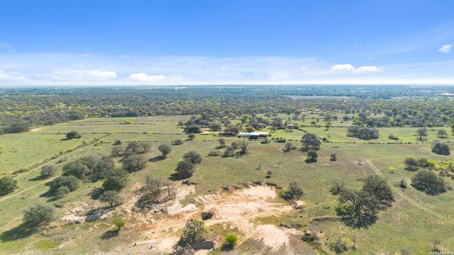 22100 -2 Senior, Von Ormy, TX 78073