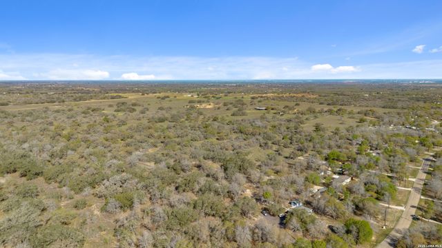 22100 -2 Senior, Von Ormy, TX 78073