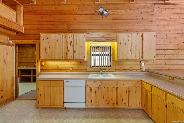 22100 -2 Senior, Von Ormy, TX 78073