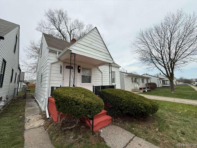 8209 Orchard Avenue, Warren, MI 48089