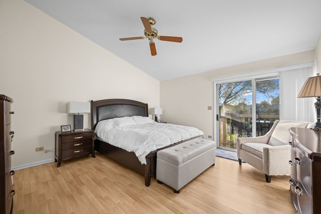 1376 Longacre Lane, Wheeling, IL 60090