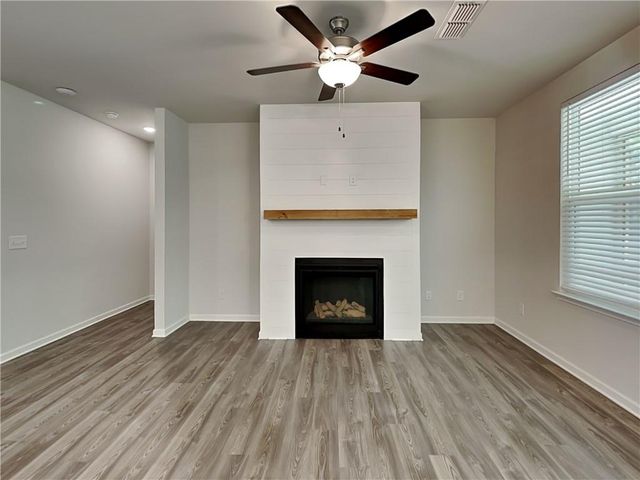 683 Riverwood Pass, Dallas, GA 30157