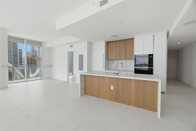 1400 Biscayne Blvd 1801, Miami, FL 33132