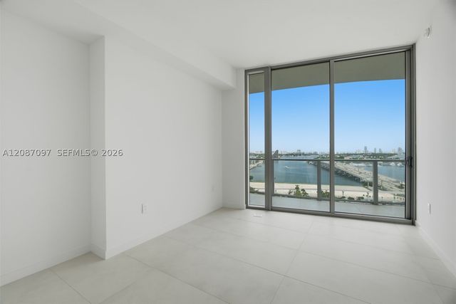 1400 Biscayne Blvd 1801, Miami, FL 33132