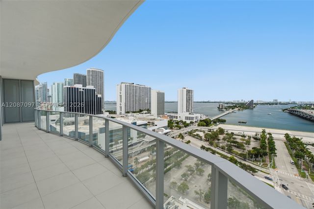 1400 Biscayne Blvd 1801, Miami, FL 33132