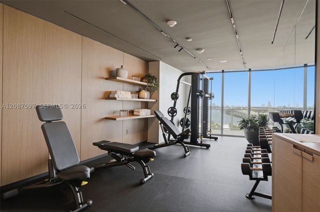 1400 Biscayne Blvd 1801, Miami, FL 33132