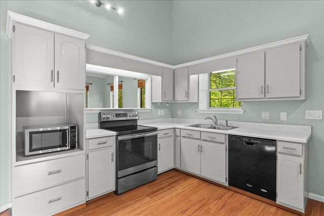 493 Lennox Way, Rocky Face, GA 30740