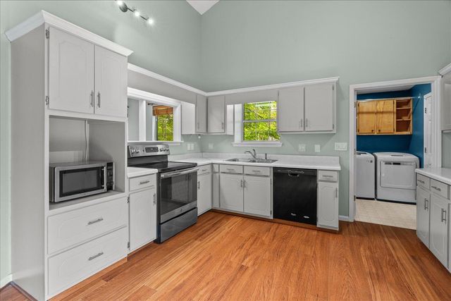 493 Lennox Way, Rocky Face, GA 30740