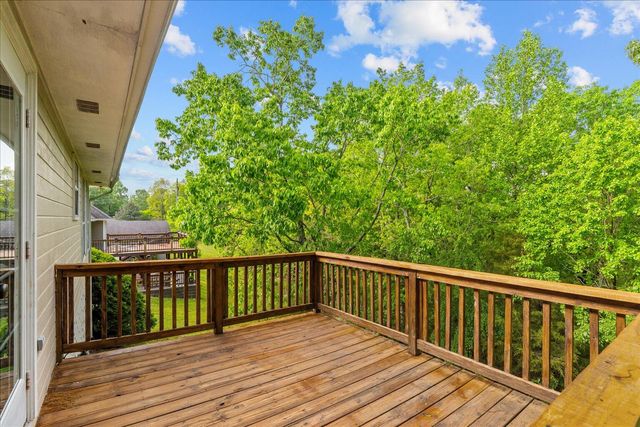493 Lennox Way, Rocky Face, GA 30740