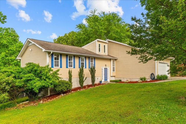 493 Lennox Way, Rocky Face, GA 30740