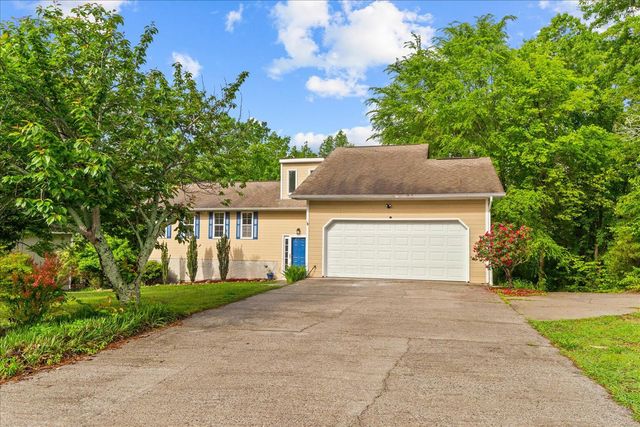 493 Lennox Way, Rocky Face, GA 30740
