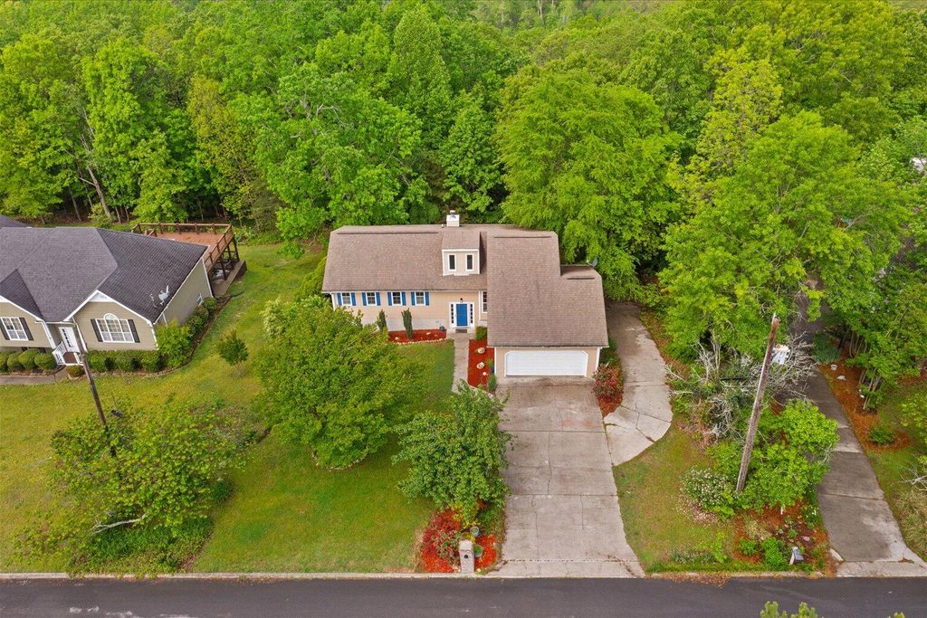 493 Lennox Way, Rocky Face, GA 30740