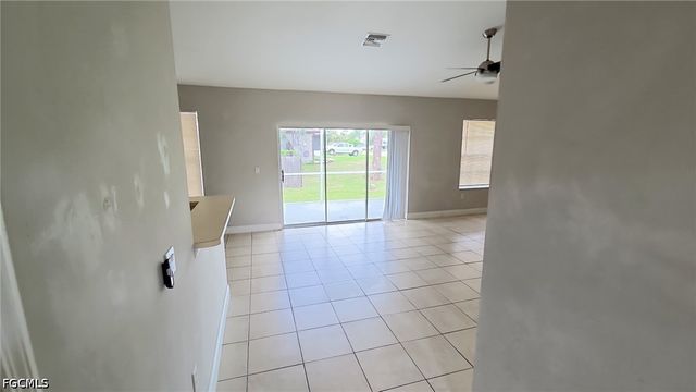 207 E 8th ST, Lehigh Acres, FL 33972