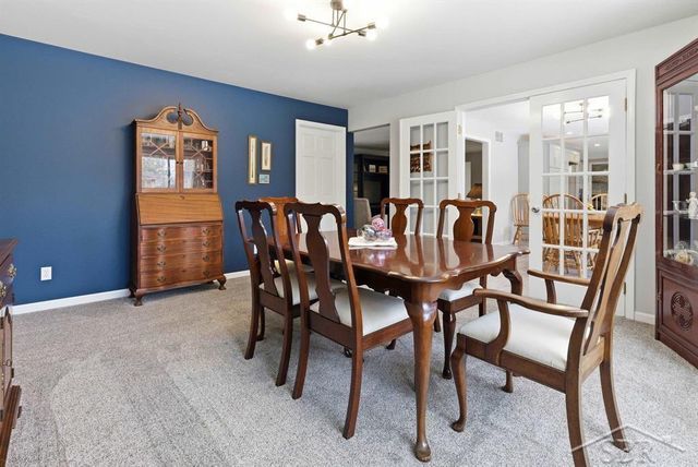 2308 Longfellow Lane, Midland, MI 48640