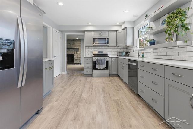 2308 Longfellow Lane, Midland, MI 48640