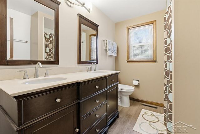 2308 Longfellow Lane, Midland, MI 48640