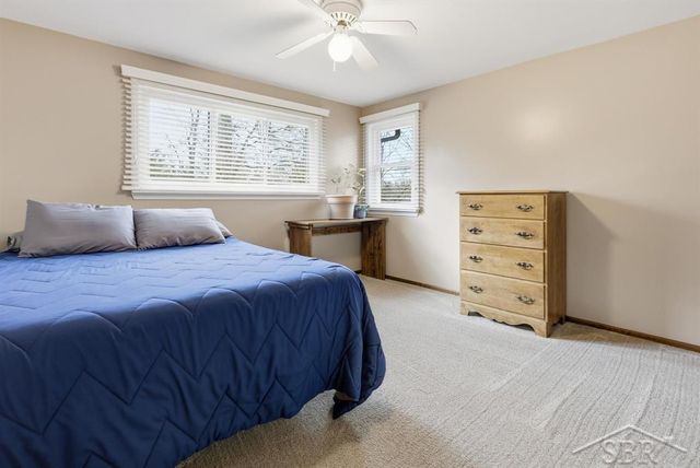 2308 Longfellow Lane, Midland, MI 48640