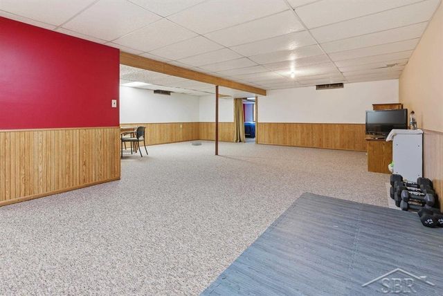 2308 Longfellow Lane, Midland, MI 48640