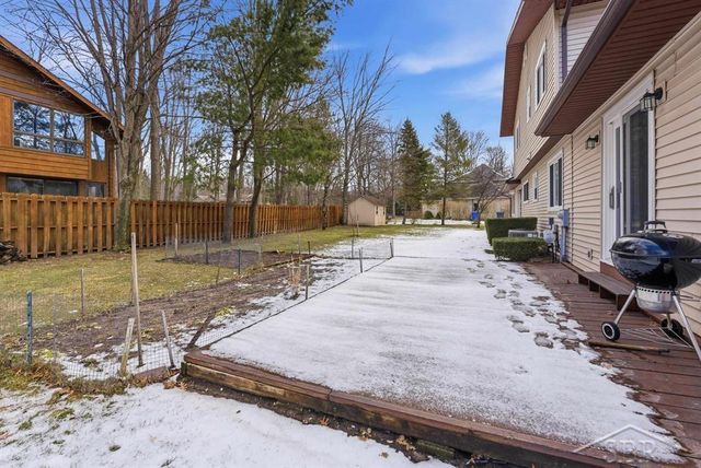 2308 Longfellow Lane, Midland, MI 48640