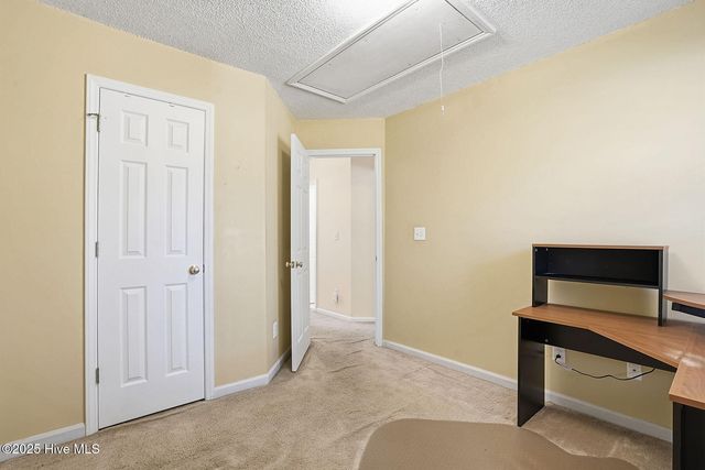 5503 Fieldcross Court, Raleigh, NC 27610