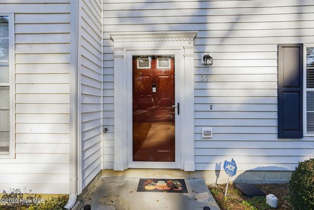 5503 Fieldcross Court, Raleigh, NC 27610