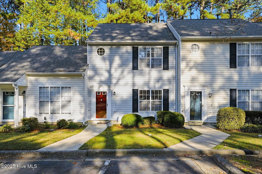 5503 Fieldcross Court, Raleigh, NC 27610